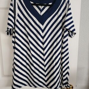 Lands' End Navy and White Chevron V-Neck Short Sleeve Tee